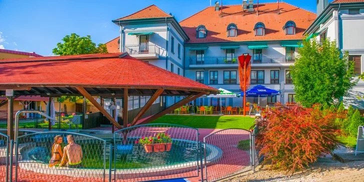 Maďarské termály u Debrecínu: vstupy do lázní, wellness, polopenze, možnost vířivky na pokoji