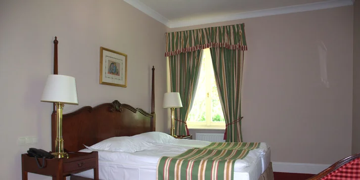 Romantika nedaleko Krakova: pobyt na 4* zámečku se snídaní nebo polopenzí, wellness