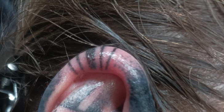 Tetování v centru Prahy: handpoke kérky do 10x10 cm, tetování strojkem do 15x15 cm