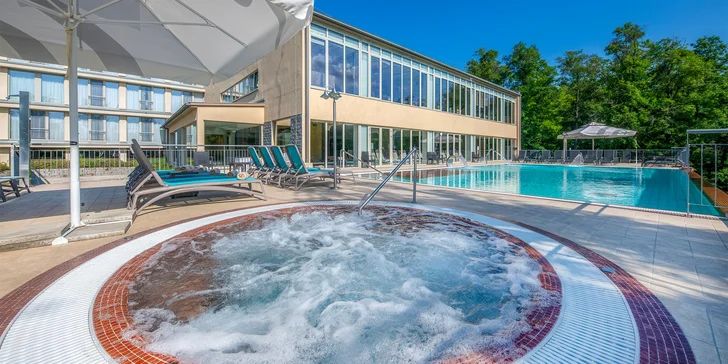 Rodinný relax v Maďarsku: 4* hotel s wellness, polopenze i výhled na pohoří Mátra