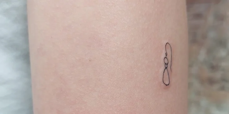 Tetování v centru Prahy: handpoke kérky do 10x10 cm, tetování strojkem do 15x15 cm
