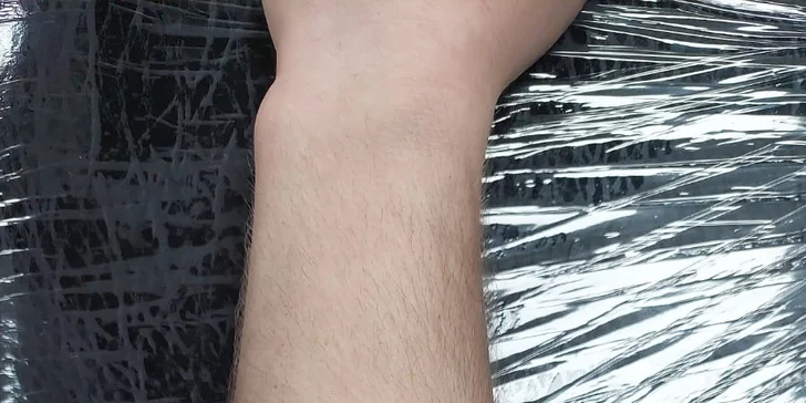 Tetování v centru Prahy: handpoke kérky do 10x10 cm, tetování strojkem do 15x15 cm