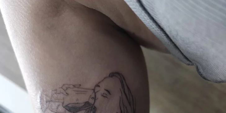 Tetování v centru Prahy: handpoke kérky do 10x10 cm, tetování strojkem do 15x15 cm