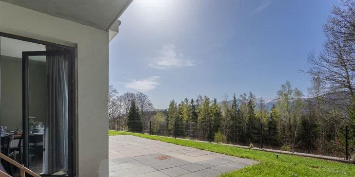 Szklarska Poręba: moderní apartmány, neomezeně wellness, možnost snídaní