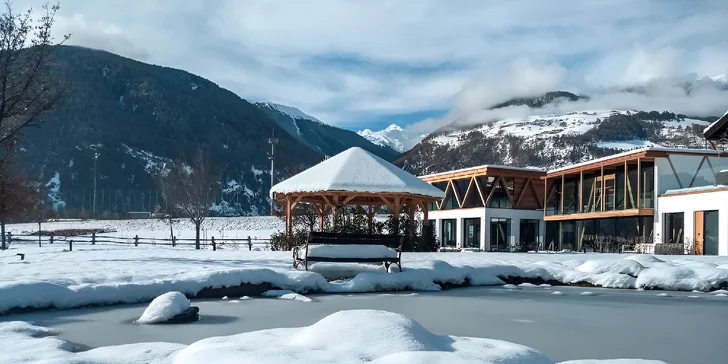 Na lyže do italských Alp: hotel blízko skiareálů, wellness, polopenze i karta výhod