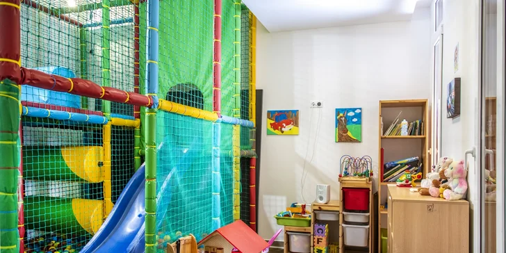 Relax u Balatonu: 4* hotel s vlastní pláží, polopenze, neomezený wellness a zábava pro celou rodinu