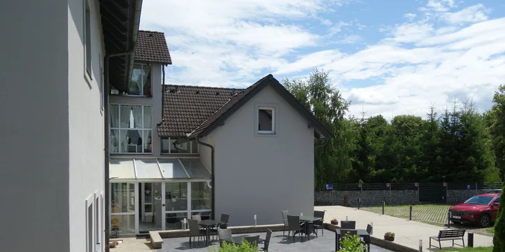 Nově zrekonstruovaný komfortní apartmán u Lipna až pro 4 osoby