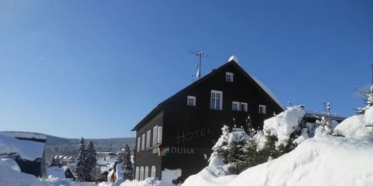 Zimní pobyt s polopenzí pro dva v Harrachově