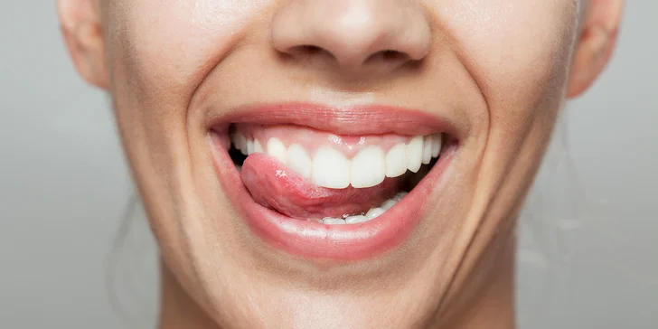 Dentální hygiena vč. AirFlow pro dospělé v pražských Malešicích