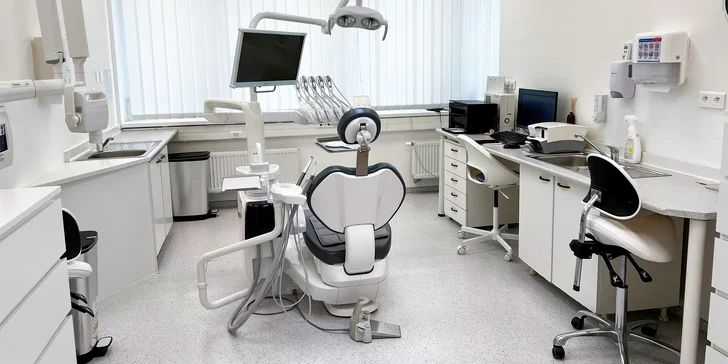 Dentální hygiena vč. AirFlow pro dospělé v pražských Malešicích