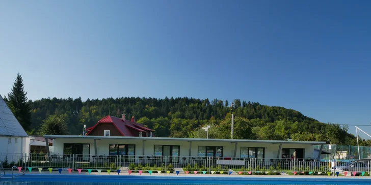 Rožnov pod Radhoštěm: snídaně i minizoo, bydlení v apartmánu nebo chatce