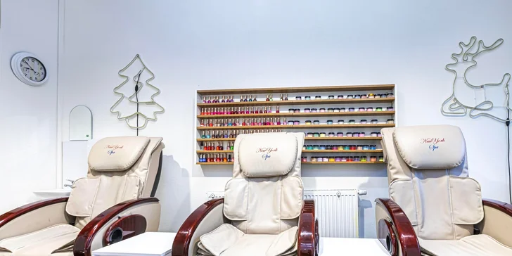 Pedikúra pro lehký krok a krásný pocit: klasická, s lakováním i péčí Footlogix