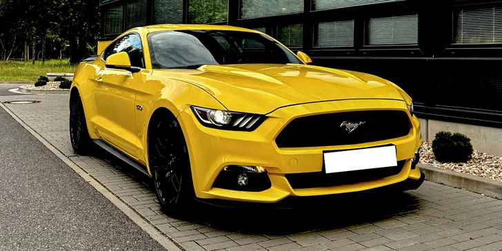 Ford Mustang 5.0 GT: 20 min. spolujízdy, 30 min. řízení nebo zapůjčení až na 24 hod.