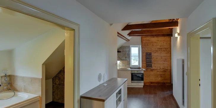 Krušné hory i s jídlem: vybavený apartmán nebo chalupa až pro 14 osob