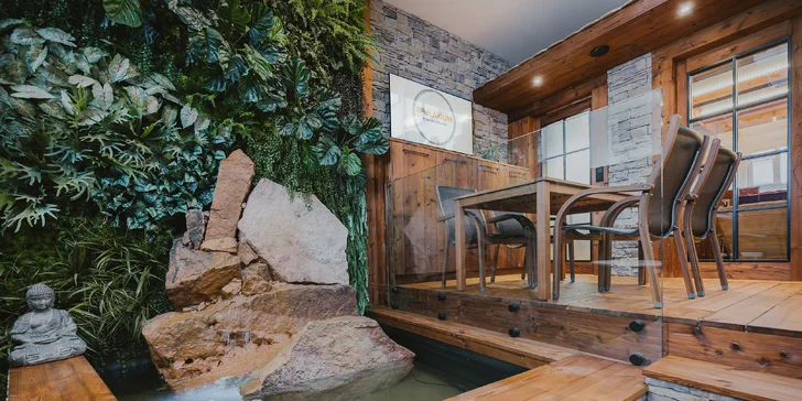 Privátní wellness pro 2-4 osoby: sauna, vířivka, dubová vana i krb na 2-3 hodiny nebo celou noc