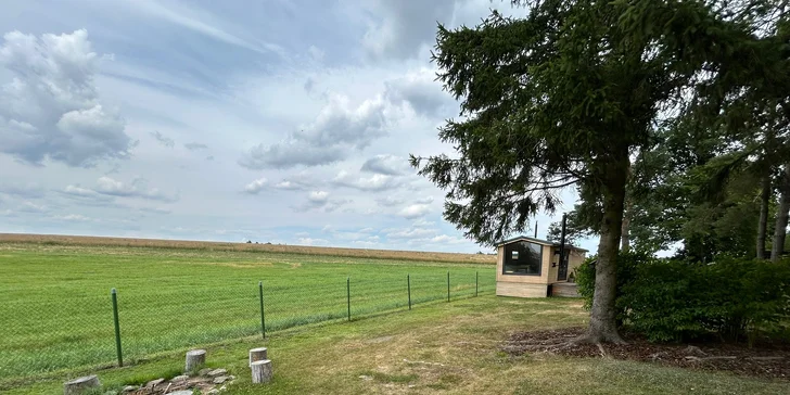 Moderní tiny house na Křivoklátsku, 11 km od Lán: bez stravy či se snídaní