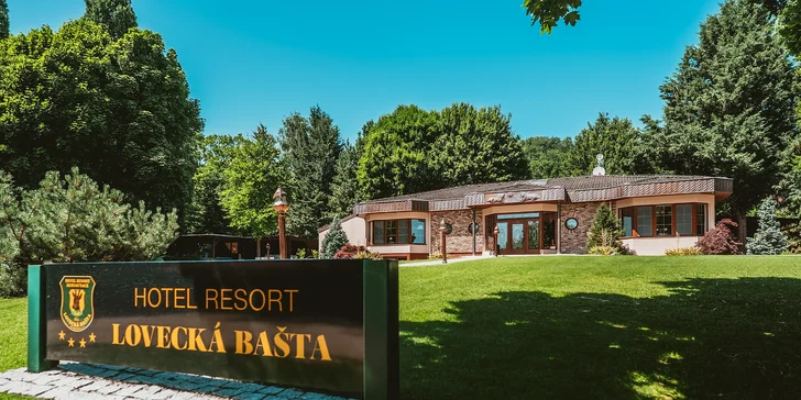 Pobyt v nejlépe hodnoceném hotelu na Strakonicku: snídaně či polopenze, bazén, biotop i wellness