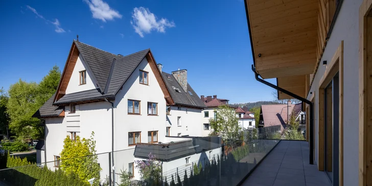 Dovolená v Zakopaném: moderní apartmány v centru města, wellness a možnost snídaní