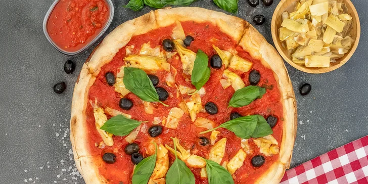 1 nebo 2 pizzy s sebou, výběr z 5 druhů: quattro formaggi, capricciosa, hermelino, diavola i hawai
