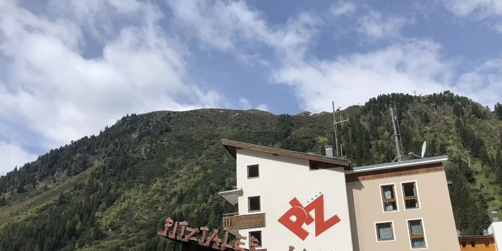 Pitztalský ledovec: penzion v 1700 m n. m., regionální snídaně i luxusní wellness