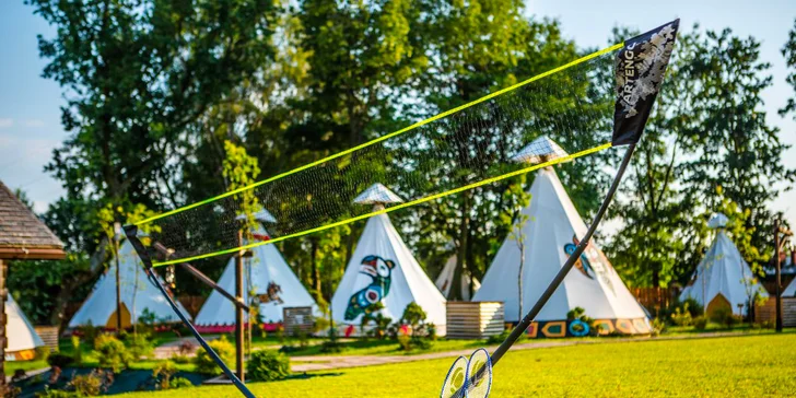 Rodinné indiánské dobrodružství v Polsku se snídaní i vstupem do Energylandie