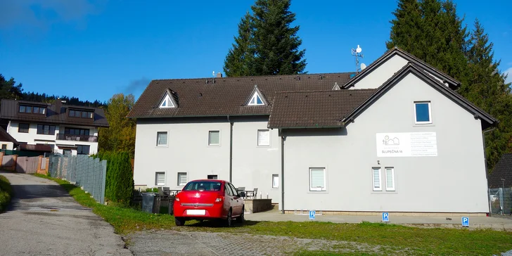 Nově zrekonstruovaný komfortní apartmán u Lipna až pro 4 osoby