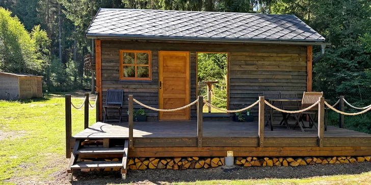 Útulná mini chaloupka v krásné přírodě Ralska pro 2 až 4 dobrodruhy