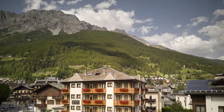 Italský alpský ráj Bormio: 4* hotel v centru a blízko lanovky, strava i privátní wellness