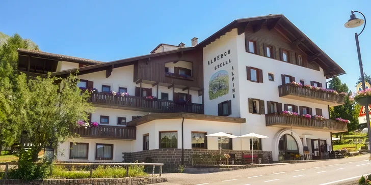 Pohodová dovolená v Dolomitech: 3* hotel s polopenzí, možnost wellness