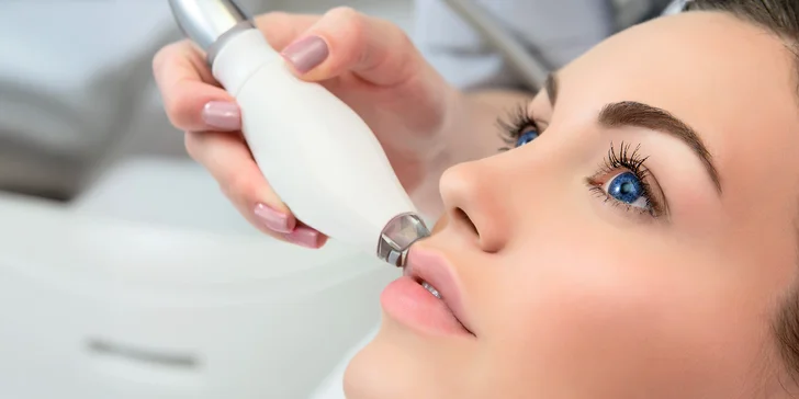 Kosmetické balíčky pro všechny typy pleti: hloubkové čištění i rozjasňující peeling