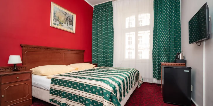 Komfortní hotel na Novém Městě s bufetovou snídaní pro 2–3 osoby
