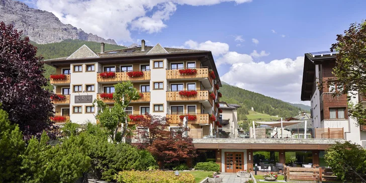 Italský alpský ráj Bormio: 4* hotel v centru a blízko lanovky, strava i privátní wellness