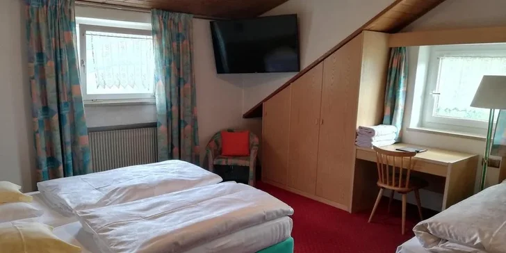 Letní či zimní pobyt v Dolomitech: 3* hotel ve městě Ortisei, vč. polopenze, bazénů a sauny