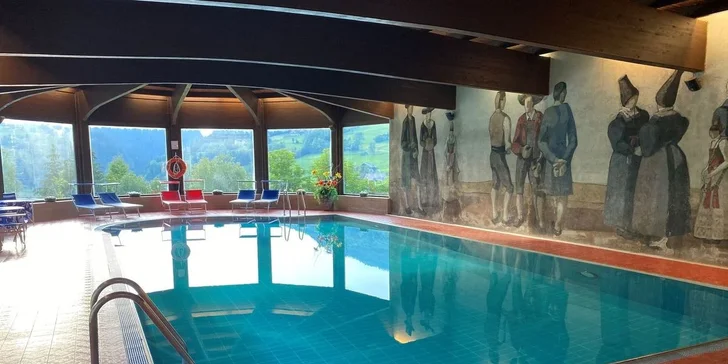Letní či zimní pobyt v Dolomitech: 3* hotel ve městě Ortisei, vč. polopenze, bazénů a sauny