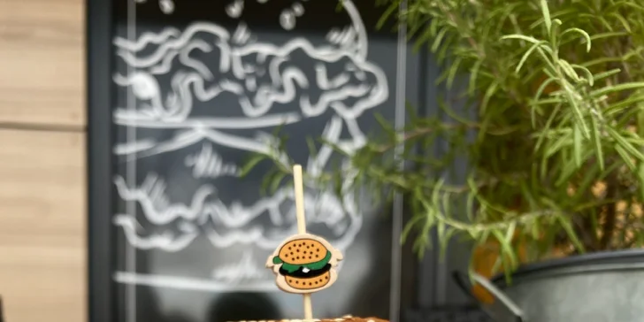 Otevřené vouchery na jídlo i nápoje v restauraci Maestro Burgers: 300-1000 Kč