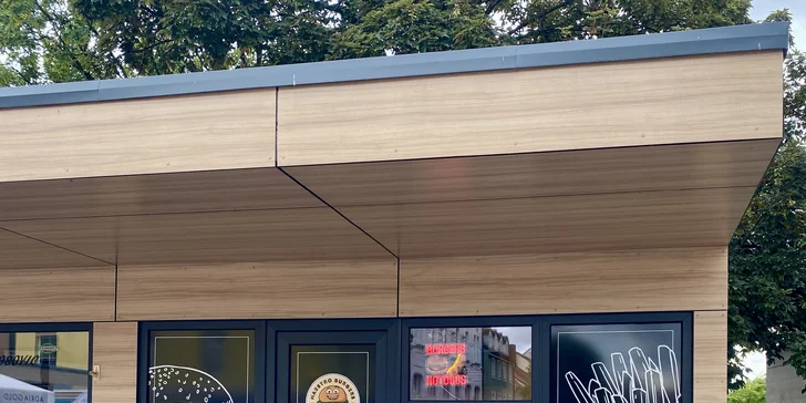 Otevřené vouchery na jídlo i nápoje v restauraci Maestro Burgers: 300-1000 Kč