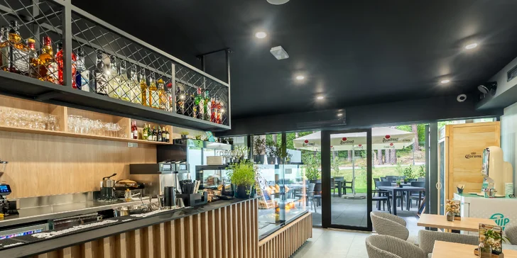 Nové apartmány u Baltu 15 min. od pláže: snídaně, bazény, vířivky a sauna