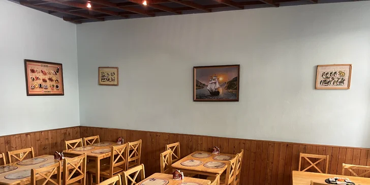 Sushi sety s rybou i vege: 18–66 kousků maki, nigiri, california i miso polévka