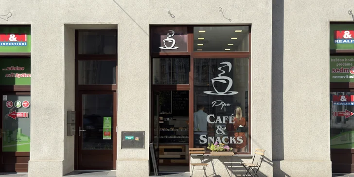Vouchery na 100 či 300 Kč do kavárny v centru Ostravy: káva, smoothies, bagely ad.