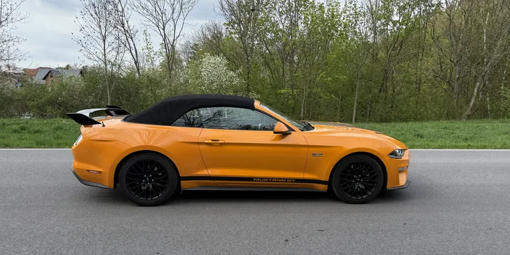 Jízda, na kterou nezapomenete: Ford Mustang GT 5.0 V8 Cabrio 450 koní na 12 i 24 hodin