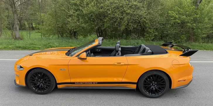 Jízda, na kterou nezapomenete: Ford Mustang GT 5.0 V8 Cabrio 450 koní na 12 i 24 hodin