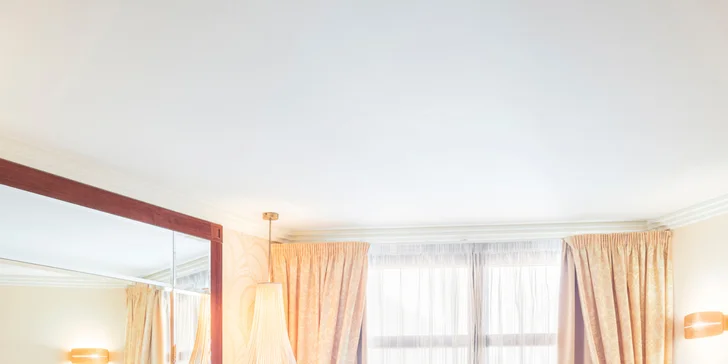 Čarokrásný pobyt se snídaní přímo na Václavském náměstí: 5* hotel ukrývající nebývalý luxus