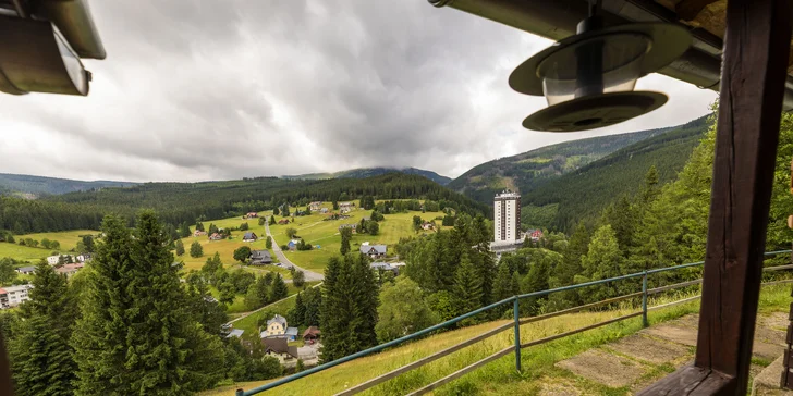 Horská chata v srdci Krkonoš: snídaně nebo all inclusive i privátní wellness, 2 děti zdarma