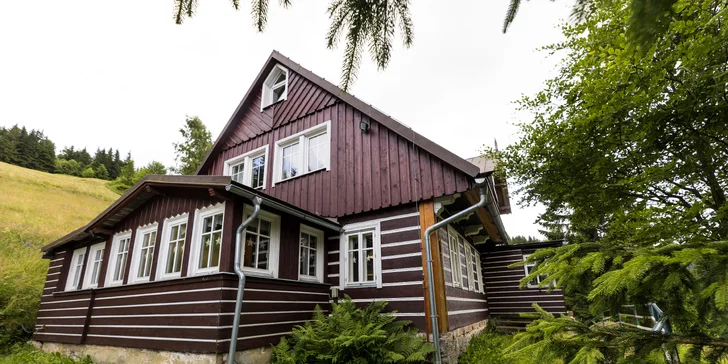 Horská chata v srdci Krkonoš: snídaně nebo all inclusive i privátní wellness, 2 děti zdarma