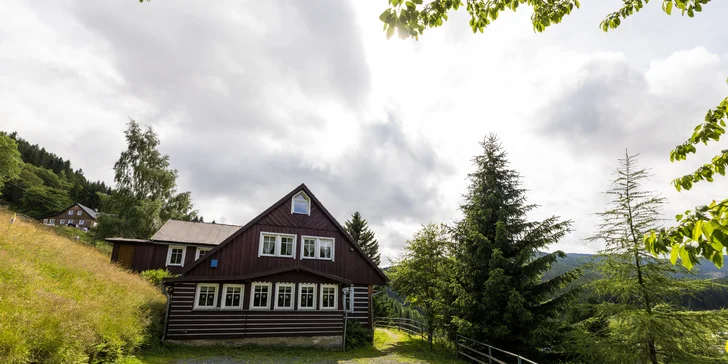 Horská chata v srdci Krkonoš: snídaně nebo all inclusive i privátní wellness, 2 děti zdarma