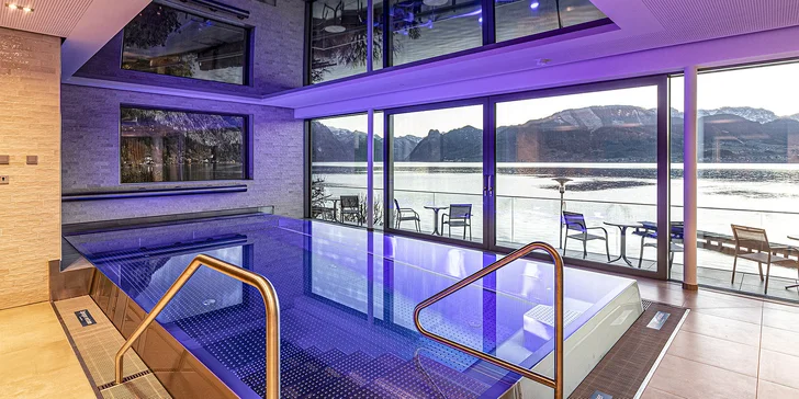 Solná komora a Traunsee: hotel přímo u jezera, neomezený wellness i snídaně