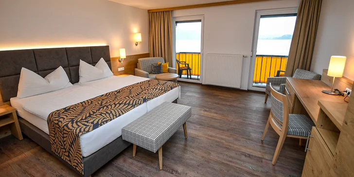 Solná komora a Traunsee: hotel přímo u jezera, neomezený wellness i snídaně