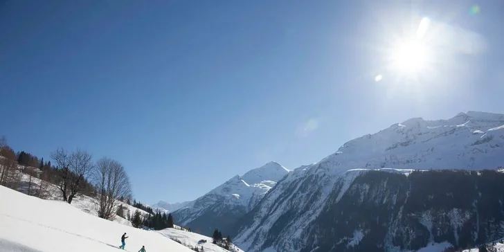 Údolí Rauris: na lyže do Alp bez davů, 3* hotel blízko skiareálu, polopenze