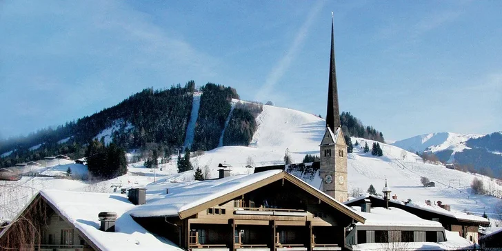 Rakouské Alpy: 3* hotel s polopenzí a wellness, přímo u střediska se 112 km sjezdovek
