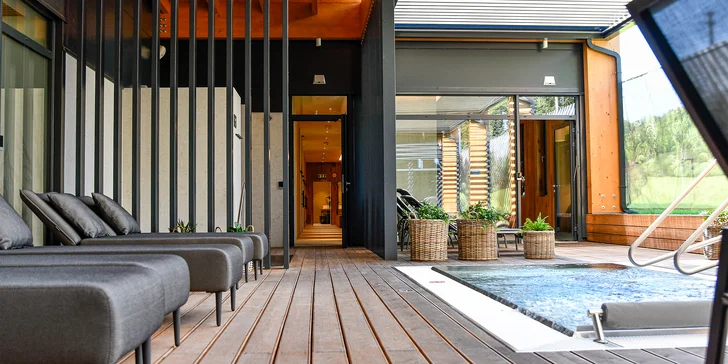 Relax v srdci Valašska: 120 min. wellness vč. masáže i voucheru do restaurace